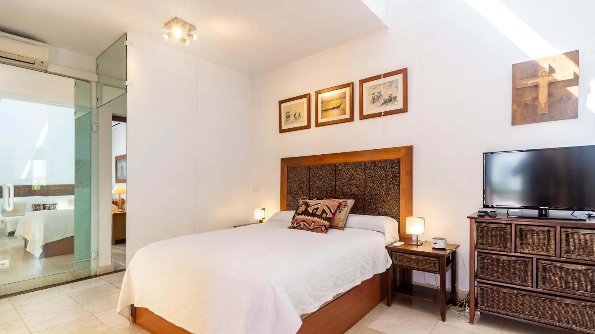 Villa By The Beach 5 Bedrooms Marbella 0*,  Spain