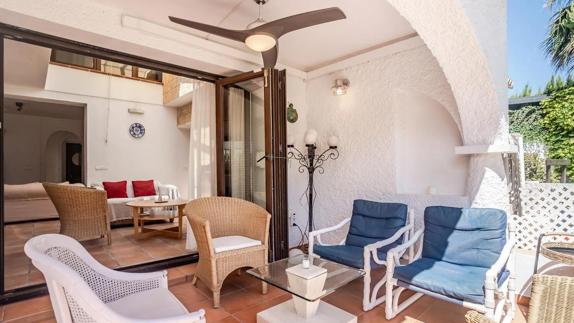 Villa By The Beach 5 Bedrooms Marbella